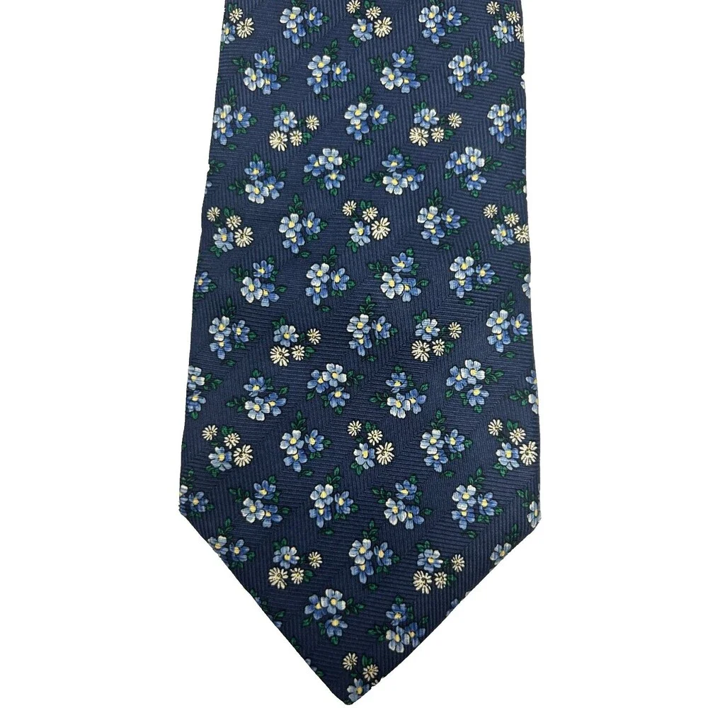 Faconnable Nordstrom Men’s Silk Tie Navy Blue Floral France  57.25 x 3.75